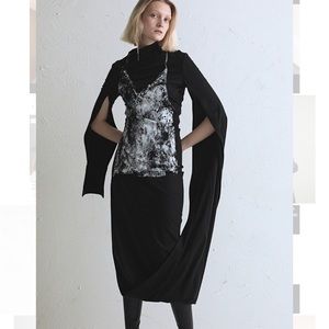 Liege Black Connected Sleeve Print Dress